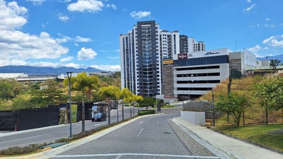 /international/cr/mata-redonda-san-jose-condominio-nucleo-sabana-la-uruca-san-jose-la-uruca-san-jose-310107068620/