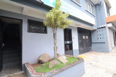 /international/cr/frente-clinica-ccss-alajuela-centro-alajuela-alajuela-alajuela-alajuela-province-120094326267/