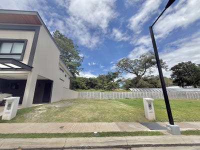 /international/cr/santa-ana-urbano-lote-50-santa-ana-san-jose-santa-ana-san-jose-310101472581/?lang=en