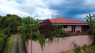 /international/cr/del-museo-jabon-de-cafe-300-metros-este-25-sur-50-este-contiguo-finca-del-ande-la-castilla-paraiso-cartago-paraiso-cartago-paraiso-cartago-province-310103469992/