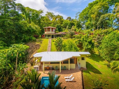 /international/cr/amazing-mountain-view-and-ocean-view-house-and-guest-house-on-4-5-acres-of-land-in-ojochal-ojochal-puntarenas-province-310108895731/
