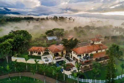 /international/cr/versatile-luxury-estate-with-19-bedrooms-ideal-for-a-boutique-hotel-or-family-compound-san-isidro-de-el-general-san-jose-province-310101206446/