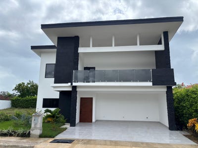 /international/cr/parque-del-encino-liberia-guanacaste-province-310108892866/