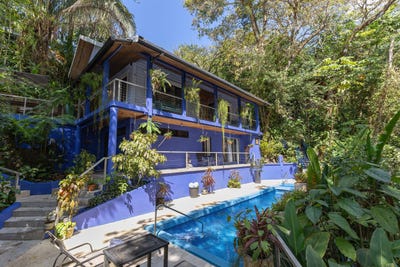 /international/cr/manuel-antonio-15-minute-walk-to-the-beach-quepos-puntarenas-quepos-puntarenas-310107275847/