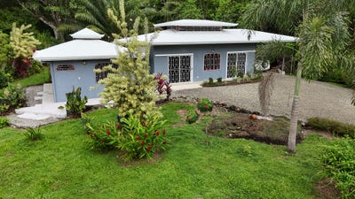 /international/cr/ojochal-calle-el-cacique-500m-norte-y-100m-oeste-del-escuela-tortuga-cortes-osa-puntarenas-cr-ojochal-puntarenas-ojochal-puntarenas-province-310105074892/
