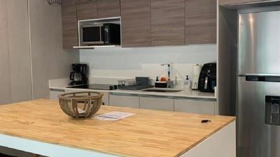 /international/cr/boutique-lakefront-residence-in-playa-hermosa-3br-with-sweeping-pacific-panoramas-playa-hermosa-puntarenas-310107787896/