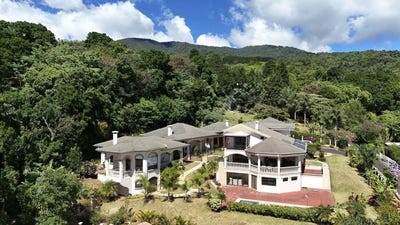 /international/cr/magnificent-mansion-luxury-home-pool-3-villas-views-san-isidro-alajuela-province-310106016396/
