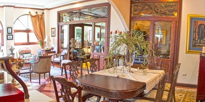 /international/cr/cozy-colonial-home-guachipelin-escazu-san-jose-310101279503/