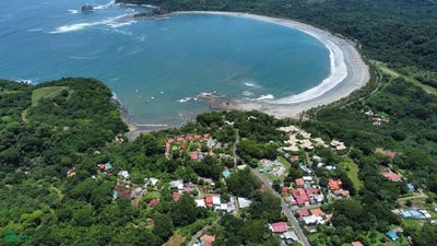 /international/cr/1-s-n-puerto-carrillo-hojancha-guanacaste-hojancha-guanacaste-province-310101531323/?lang=de