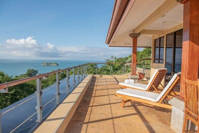 /international/cr/villa-perezoso-4-homes-combined-into-1-mountain-house-for-sale-in-manuel-antonio-manuel-antonio-puntarenas-310100791966/?lang=it