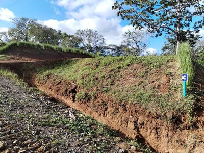 /international/cr/rancho-monterrey-residential-lot-03-beautiful-and-spacious-lot-with-water-and-electric-in-place-esterillos-este-puntarenas-310106189579/