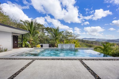 /international/cr/952g-6pq-guanacaste-province-tamarindo-costa-rica-guanacaste-province-guanacaste-province-310093908555/?lang=en