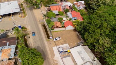 /international/cr/playas-del-coco-diagonal-gasolinera-sardinal-playa-del-coco-guanacaste-playa-del-coco-guanacaste-province-310096506834/