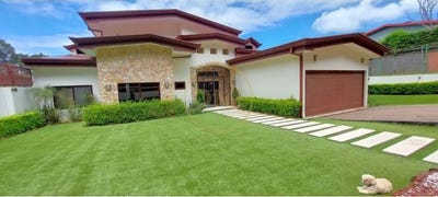 /international/cr/sale-or-rental-of-a-house-in-san-rafael-de-heredia-spacious-residence-in-el-castillo-san-rafael-de-heredia-privacy-fresh-mountain-climate-and-elevated-living-san-rafael-heredia-province-310107886165/