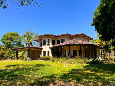 /international/cr/g973-8jp-guanacaste-province-sardinal-costa-rica-sardinal-district-guanacaste-province-310108209459/