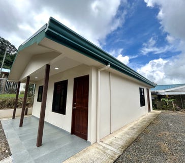 /international/cr/nuevo-arenal-1-2-km-from-the-town-square-tilaran-arenal-guanacaste-tilaran-arenal-guanacaste-province-310101327999/?lang=es