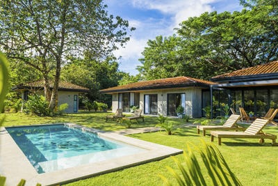 /international/cr/casa-naim-tamarindo-guanacaste-province-310098385807/