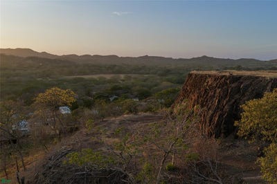 /international/cr/lot-6-7-expansive-views-palo-vista-tamarindo-guanacaste-province-310107044468/