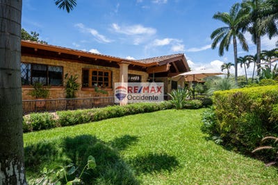 /international/cr/la-garita-la-garita-alajuela-la-garita-alajuela-province-310102749625/