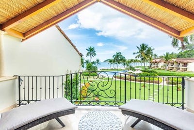 /international/cr/the-palms-8-2-bedroom-ocean-view-and-ocean-access-luxury-condominium-in-flamingo-for-rent-playa-flamingo-guanacaste-province-120068677881/