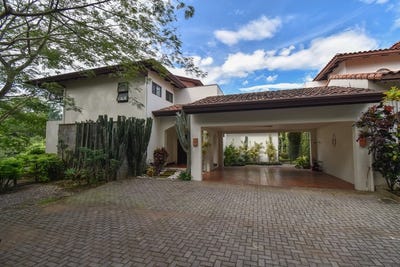/international/cr/house-for-rent-in-guachipelin-guachipelin-san-jose-310106858982/