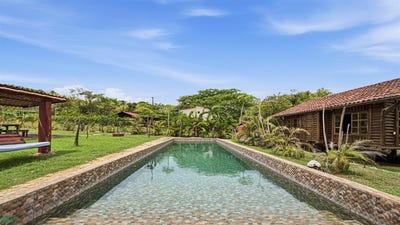 /international/cr/las-salinitas-de-playa-grande-tempate-guanacaste-province-310108673068/