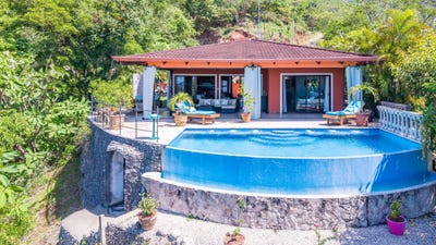/international/cr/casa-jungalow-samara-guanacaste-province-310108183482/