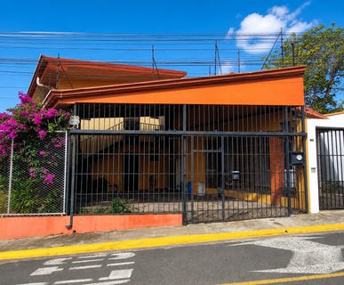 /international/cr/del-polideportivo-de-santa-cecilia-200-mts-al-oeste-heredia-heredia-heredia-heredia-province-310108160135/