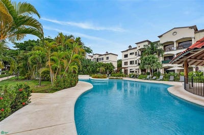 /international/cr/luxury-three-bedroom-condo-tamarindo-guanacaste-province-310108952023/