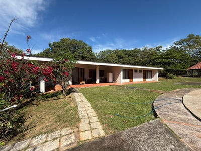 /international/cr/labrador-san-mateo-alajuela-san-mateo-alajuela-province-310107275846/