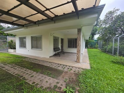 /international/cr/house-for-sale-in-atenas-alajuela-san-isidro-alajuela-province-310100936320/