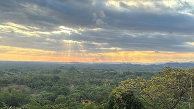 /international/cr/breathtaking-ocean-view-estate-over-1-hectare-of-serenity-and-sunset-magic-quepos-puntarenas-310106506707/