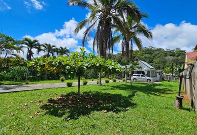 /international/cr/charming-family-home-san-rafael-heredia-province-310099654462/