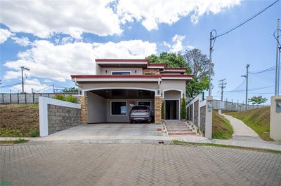 /international/cr/puente-de-piedra-puente-de-piedra-alajuela-province-310108624005/