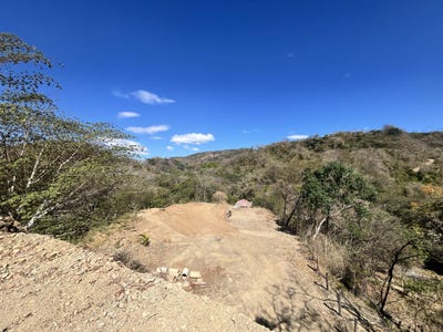 /international/cr/100m-oeste-de-la-escuela-san-fernando-nicoya-guanacaste-nicoya-guanacaste-province-310105833133/