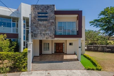 /international/cr/condominio-agua-clara-desamparados-alajuela-alajuela-alajuela-alajuela-alajuela-province-310108648365/