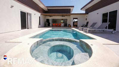 /international/cr/esterillos-este-shamans-lounge-rd-esterillos-puntarenas-esterillos-puntarenas-310108104224/