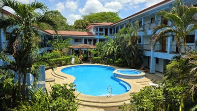 /international/cr/marina-loft-308-playa-del-coco-guanacaste-playa-del-coco-guanacaste-province-310108275615/