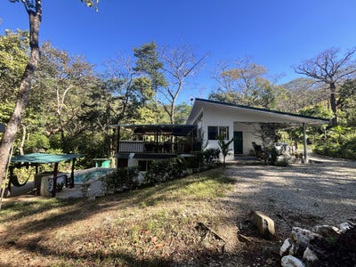 /international/cr/residencial-montana-100m-norte-del-amaj-eco-lodge-nicoya-guanacaste-nicoya-guanacaste-province-310105423192/