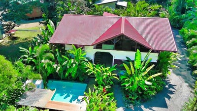 /international/cr/puerto-viejo-de-talamanca-puerto-viejo-de-talamanca-limon-province-310107942498/