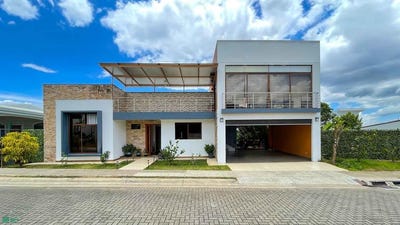 /international/cr/puente-de-piedra-puente-de-piedra-alajuela-province-310107473811/