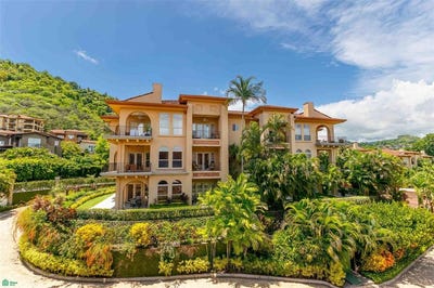 /international/cr/luxury-marina-resort-condo-jaco-puntarenas-310108952043/