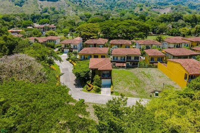 /international/cr/luxury-four-bedroom-home-jaco-puntarenas-310108215330/