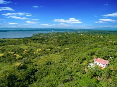 /international/cr/great-opportunity-property-for-hotel-or-retirement-farmplaya-panama-sardinal-carrillo-guanacaste-costa-rica-sardinal-guanacaste-province-120040224863/