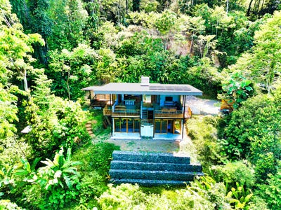 /international/cr/puerto-viejo-de-talamanca-puerto-viejo-de-talamanca-limon-province-310107944549/
