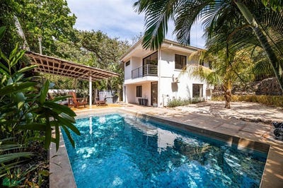 /international/cr/villa-las-palmas-playa-grande-santa-cruz-guanacaste-santa-cruz-guanacaste-province-310093815905/?lang=en