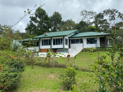 /international/cr/cartago-costa-rica-turrialba-cartago-turrialba-cartago-province-310108464672/