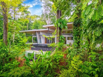 /international/cr/casa-selva-vida-uvita-costa-rica-mountain-house-for-sale-in-uvita-uvita-puntarenas-310101373970/