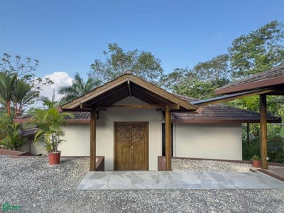 /international/cr/rental-income-producer-casa-perezoso-lavish-estate-with-ocean-views-bahia-ballena-osa-puntarenas-osa-puntarenas-310096820562/
