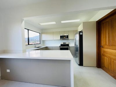 /international/cr/3-bedroom-apartament-for-sale-with-appliances-in-trejos-montealegre-escazu-costa-rica-trejos-montealegre-san-jose-310097896946/